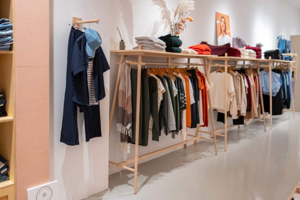 Capsule garderobe: zo bouw je een tijdloze kledingkast op 