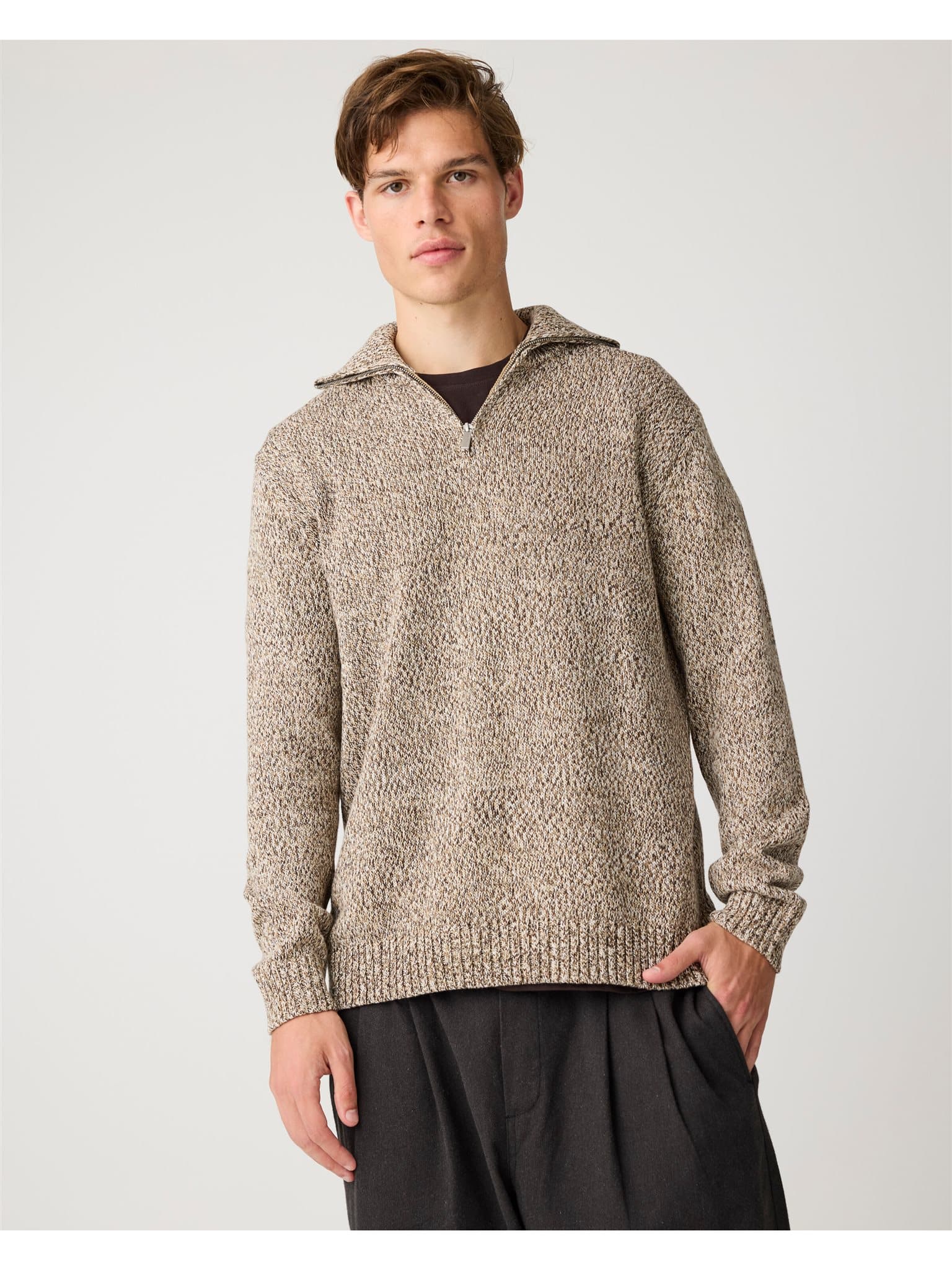 Quater zip sweater